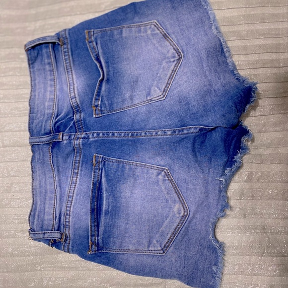 Kancan shorts, womens size 3 or 25 - Picture 3 of 3